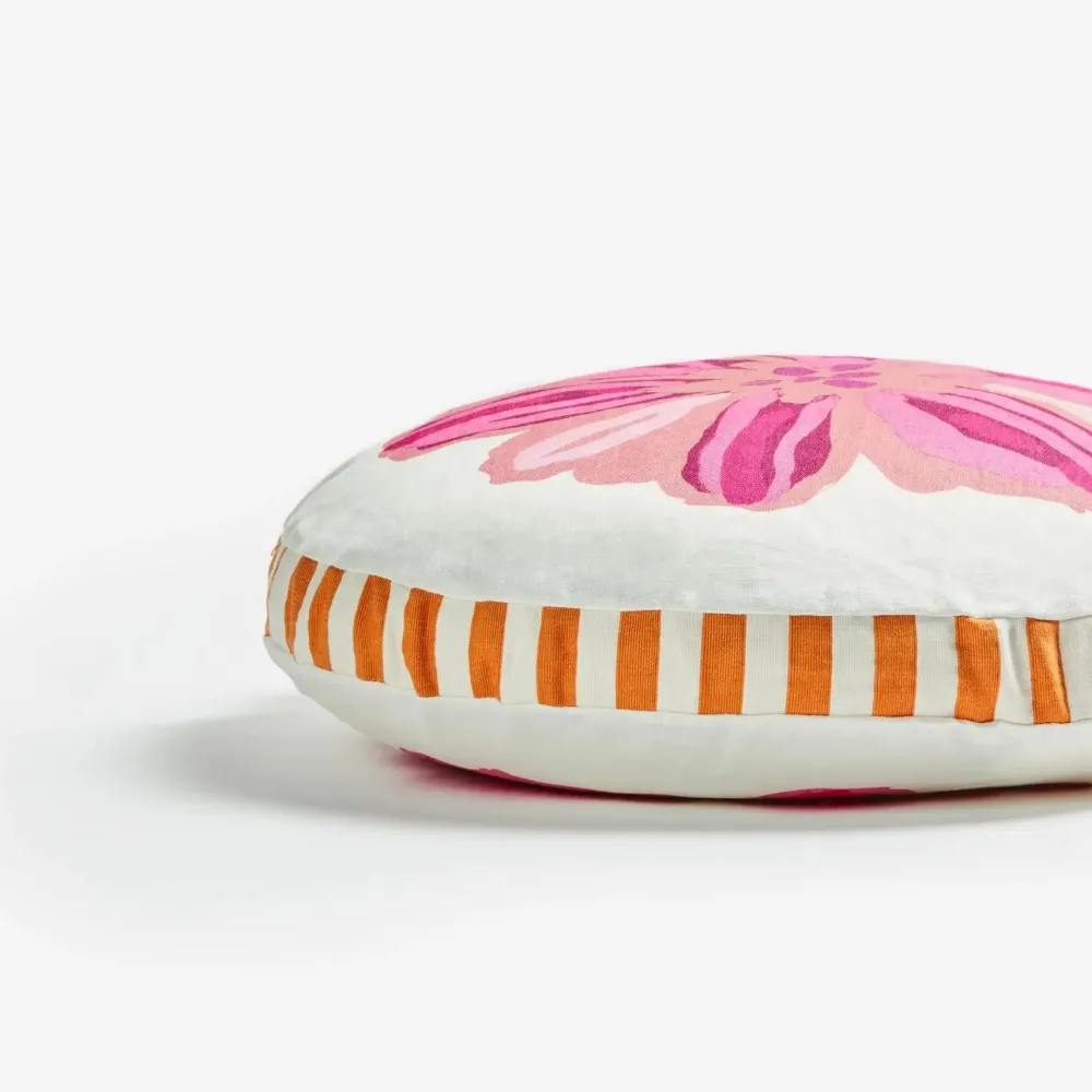 bonnie__neil_candy_pink_r_3.webp Bonnie & Neil Candy Pink Round Cushion Best