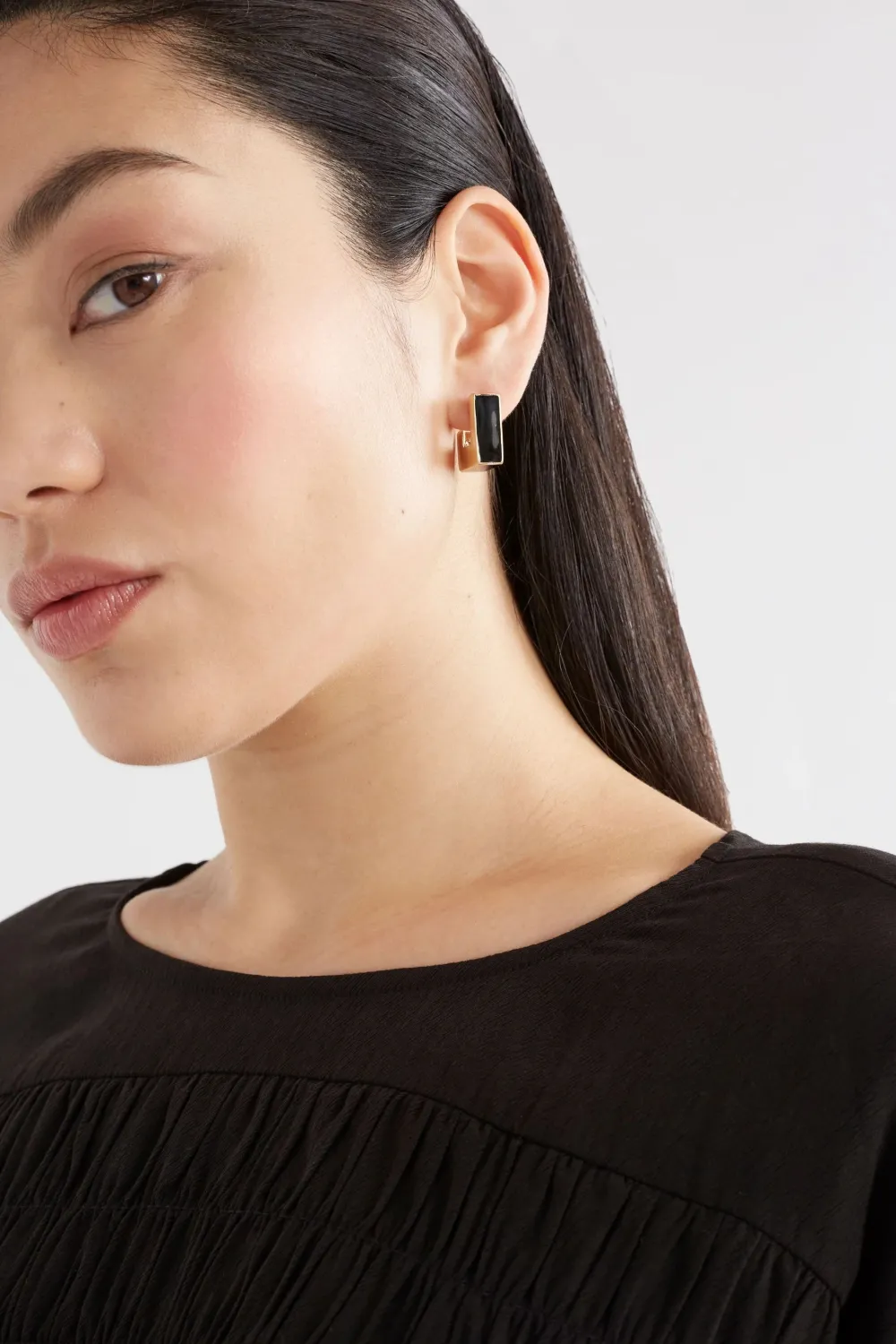 elk_anas_hoop_earrings_3.webp ELK Anas Hoop Earrings Hot