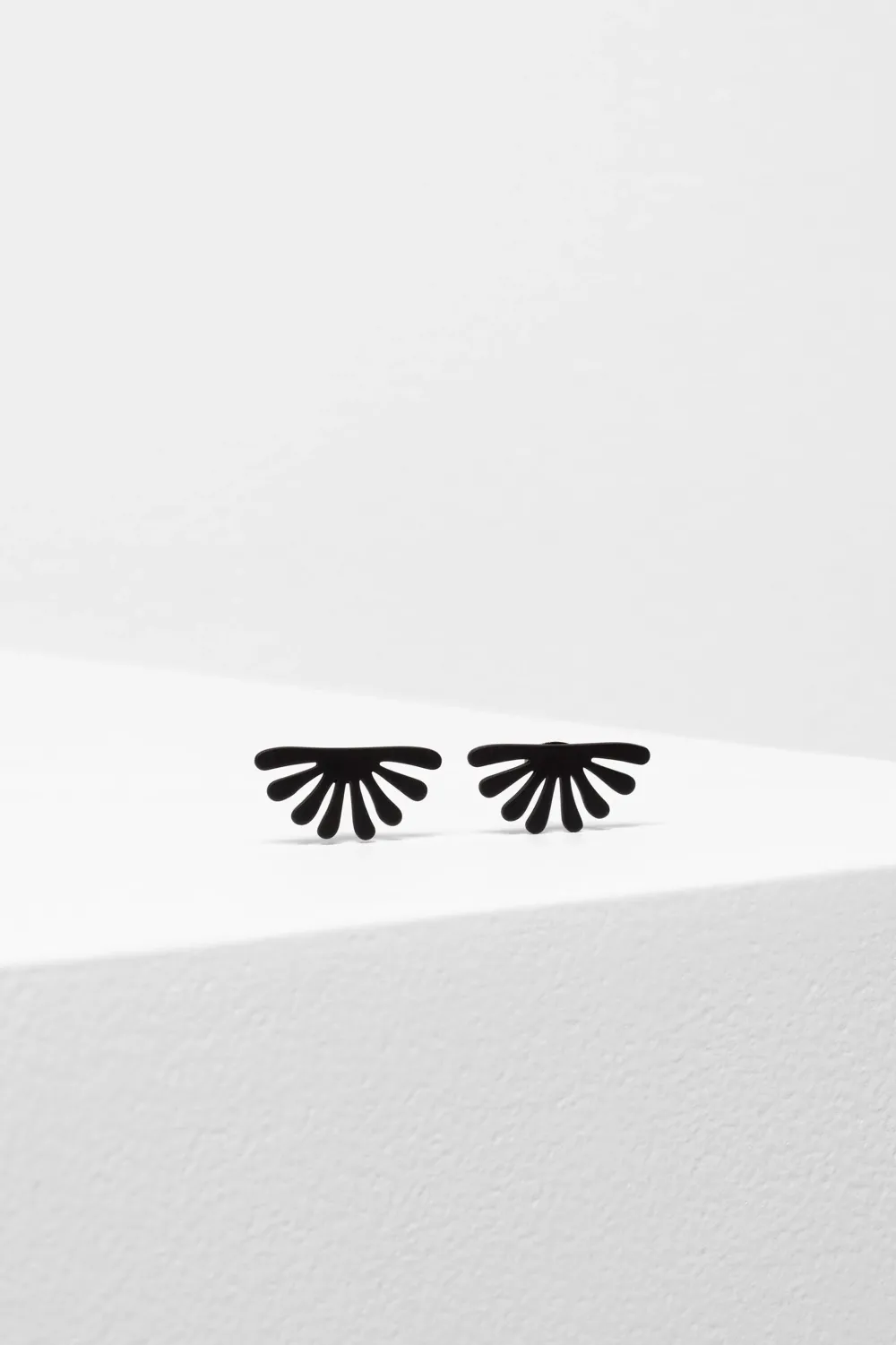 elk_sarin_stud_eearrings_4.webp ELK Sarin Stud Eearrings Outlet