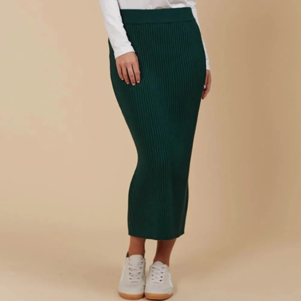 isle_of_mine_juno_knit_sk_0-1.webp Isle Of Mine Juno Knit Skirt - Pine Best