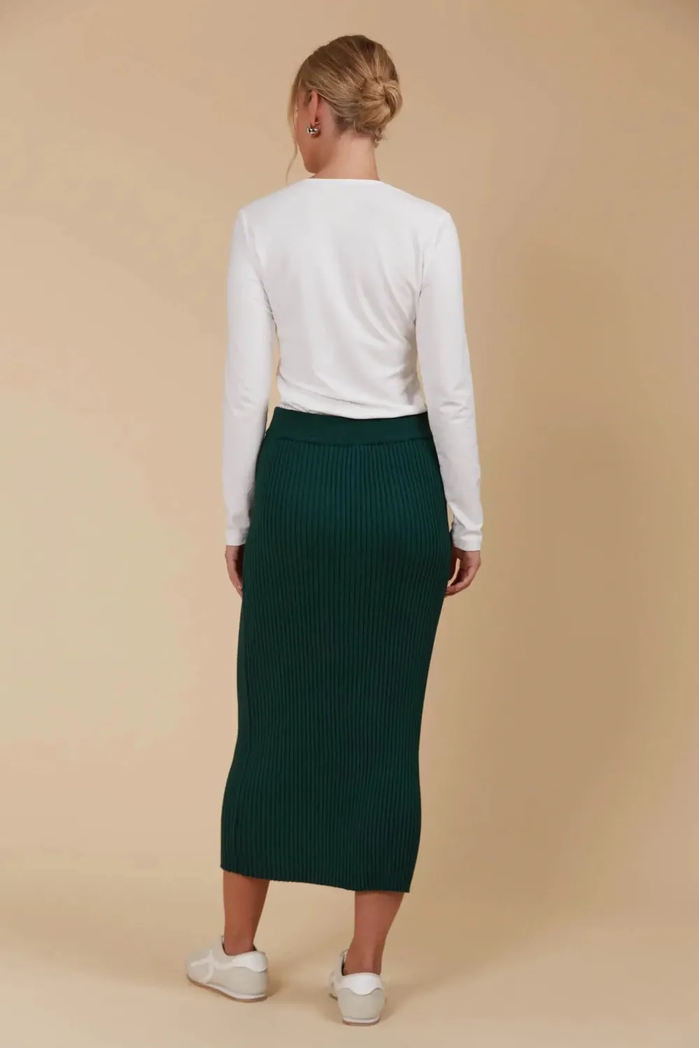 isle_of_mine_juno_knit_sk_2-1.webp Isle Of Mine Juno Knit Skirt - Pine Best