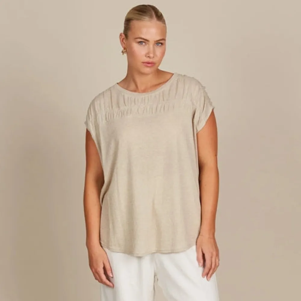 isle_of_mine_sabine_tshir_0-1.webp Isle Of Mine Sabine TShirt - Canvas Fashion