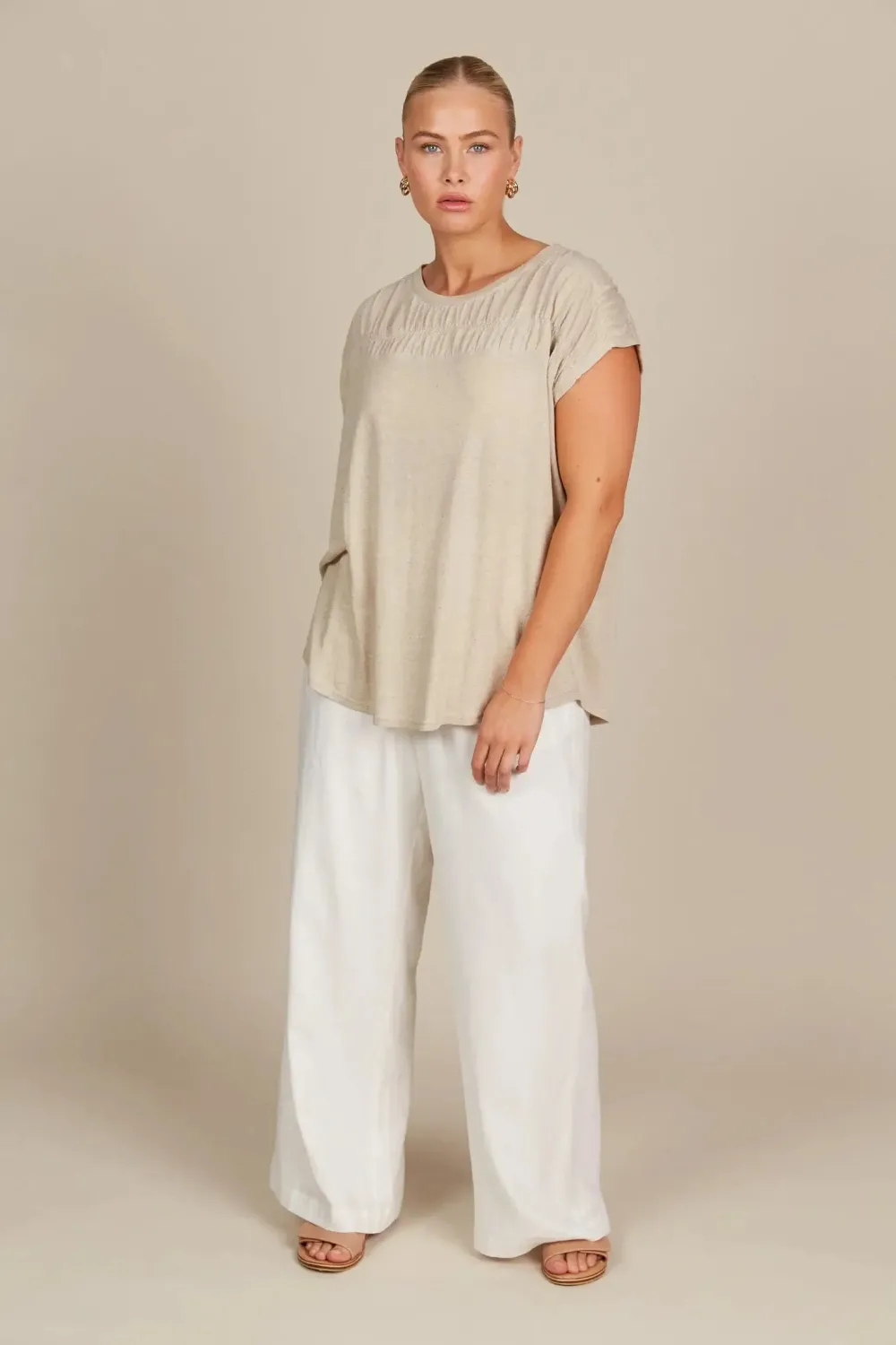 isle_of_mine_sabine_tshir_3-1.webp Isle Of Mine Sabine TShirt - Canvas Fashion