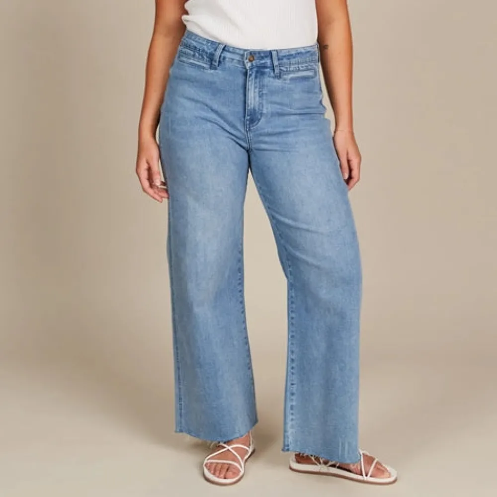 isle_of_mine_tate_denim___0.webp Isle Of Mine Tate Denim - Stellar Sale