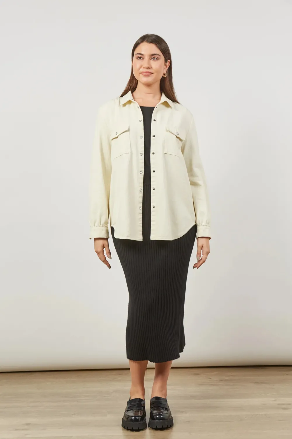 isle_of_mine_urban_shirt__1.webp Isle Of Mine Urban Shirt - Creme Creme Discount