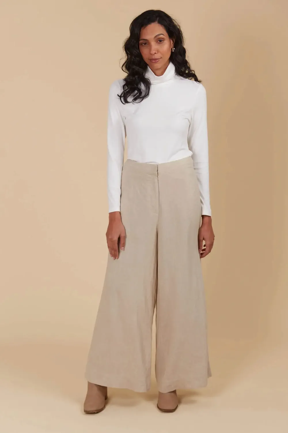 isle_of_mine_venus_pant___1.webp Isle Of Mine Venus Pant - Canvas Sale