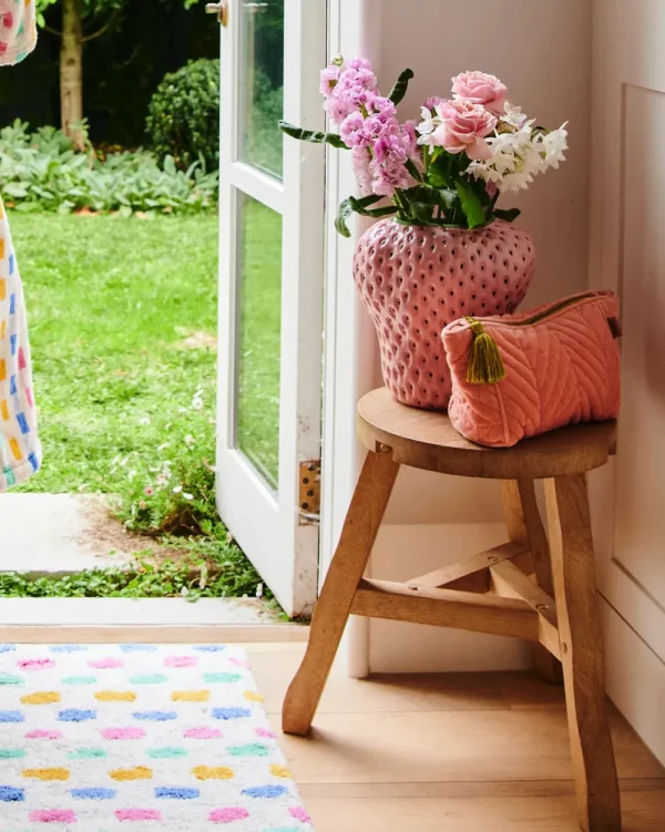 Kip & Co Pink Pineberry Vase Clearance