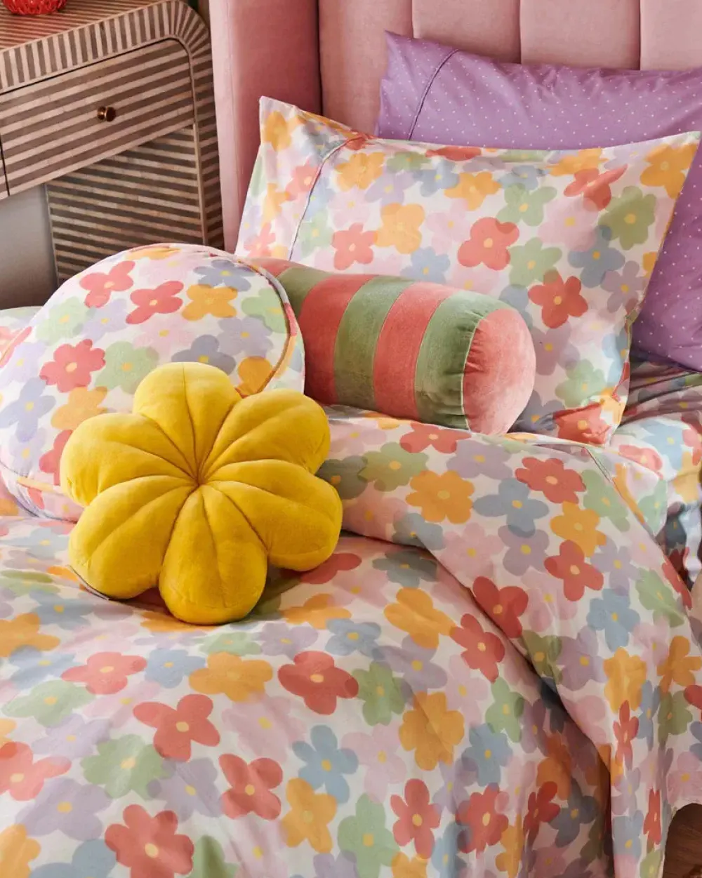 kip__co_velvet_pea_cushio_1-1.webp Kip & Co Velvet Pea Cushion -Paper Daisy New