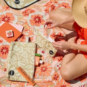 Kollab Picnic Mat - Amalfi Flora Hot