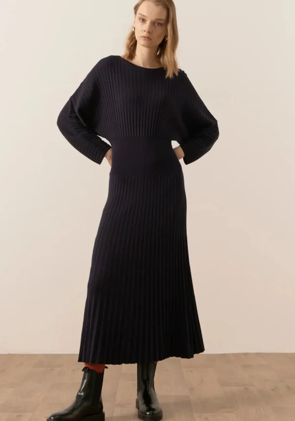 POL Gizelle Pleated Maxi Dress Fashion