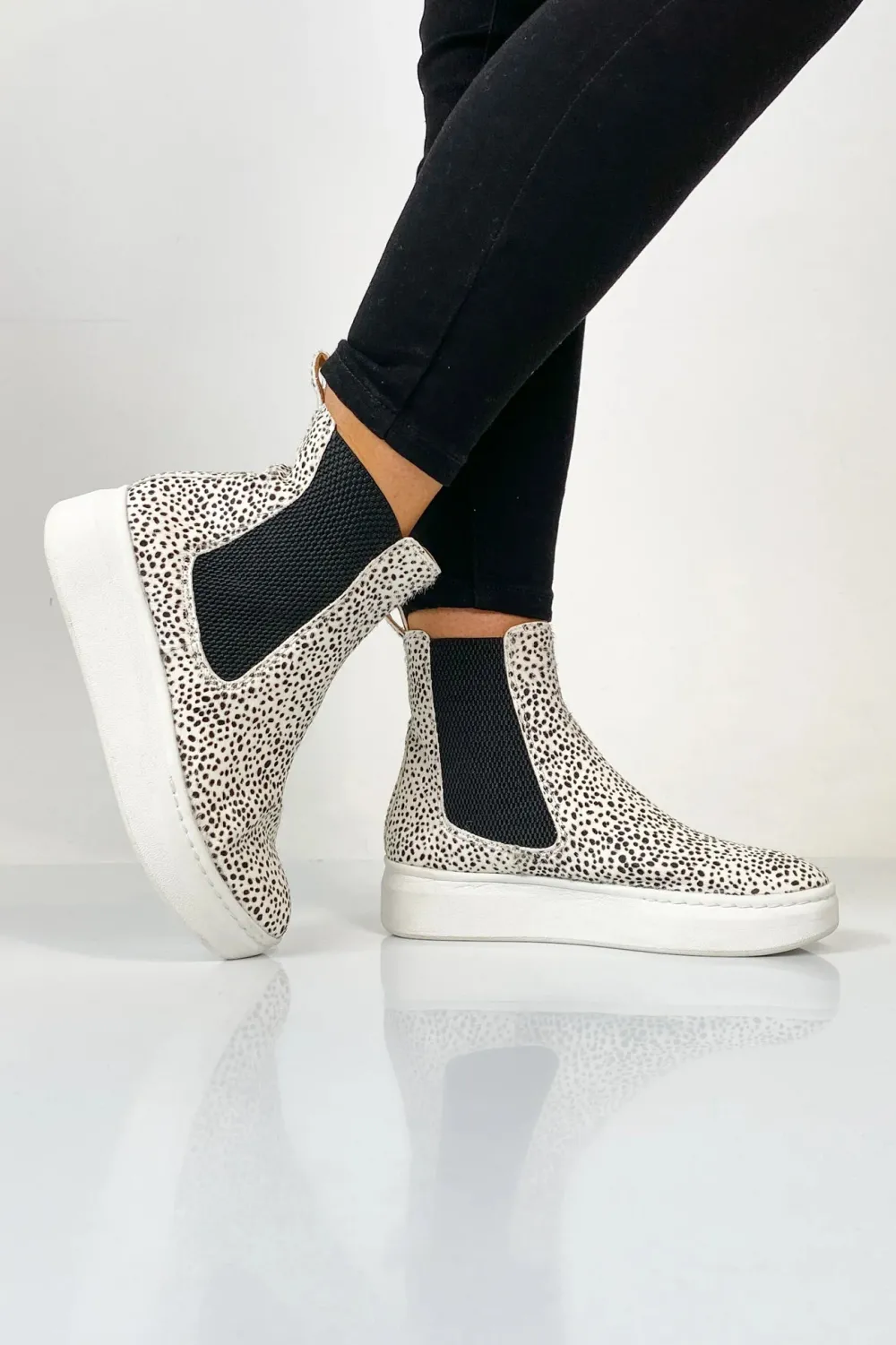 rollie_nation_chelsea_cit_0.webp Rollie Nation Chelsea City Snow Leopard Clearance