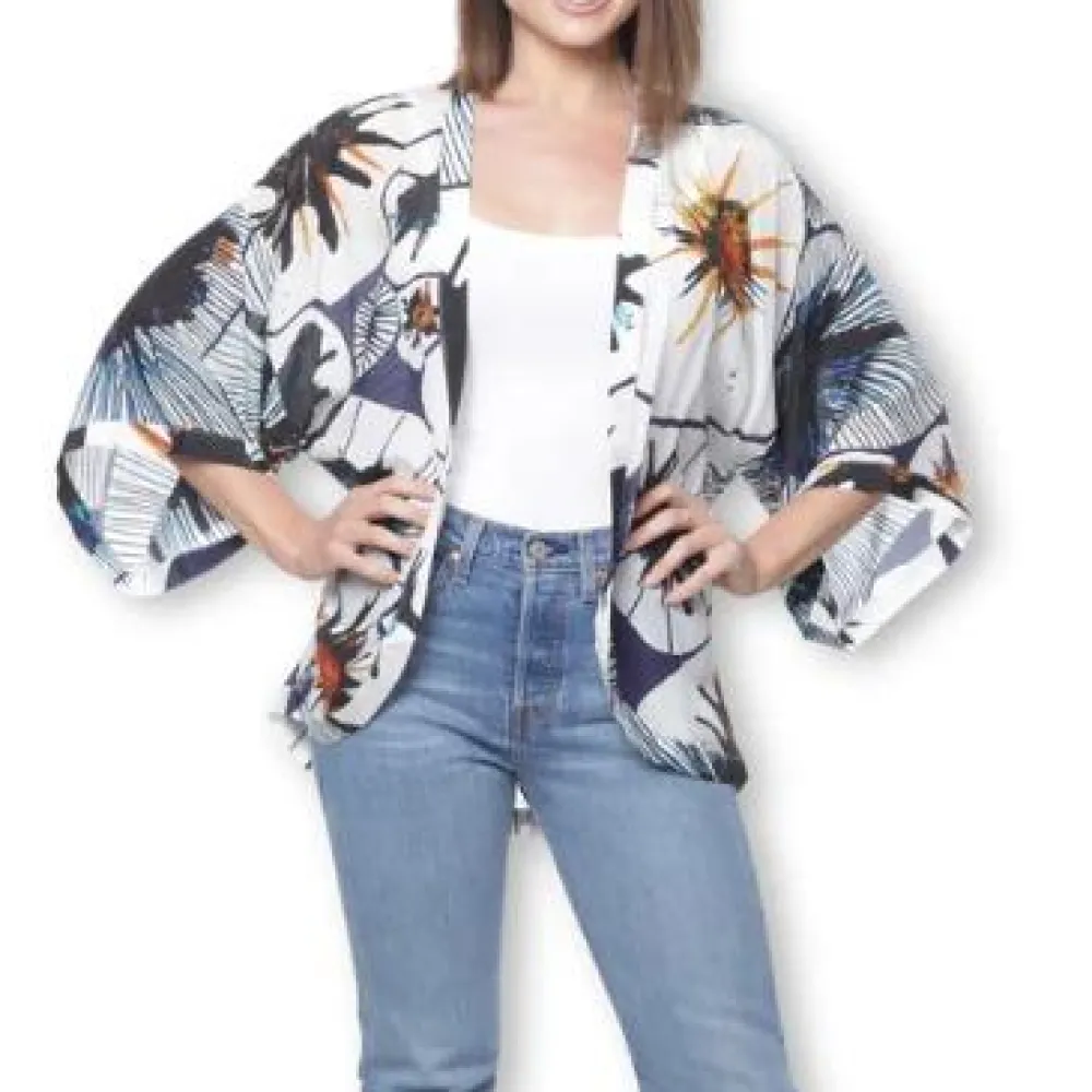 the_artist_label_silk_kim_4.webp The Artists Label The Artist Label Silk Kimono Sale